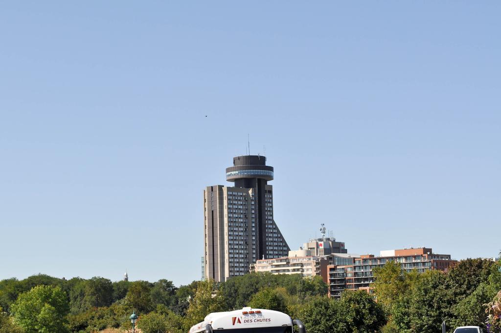 Hotel Le Concorde Quebec Exterior photo
